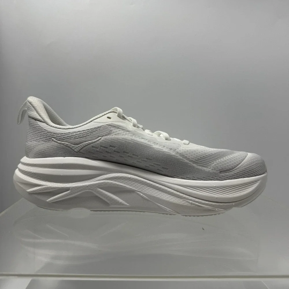 Brand New Hoka One One Skyflow White 1155111 FCG Running Shoes Men's Size 9.5